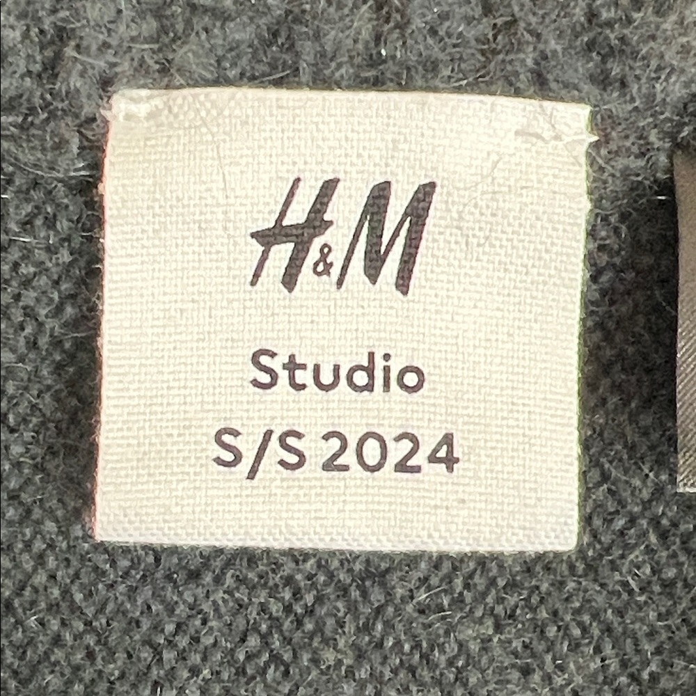 H&M Studio Collection Thick Collared Sweater Wool Blend Oversized Women's Small - Picture 4 of 8